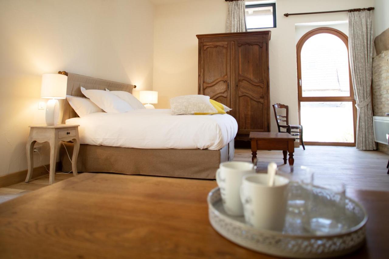 L'Hote Antique - Maison D'Hote- 4 Suites Avec Cuisine Pichanges المظهر الخارجي الصورة
