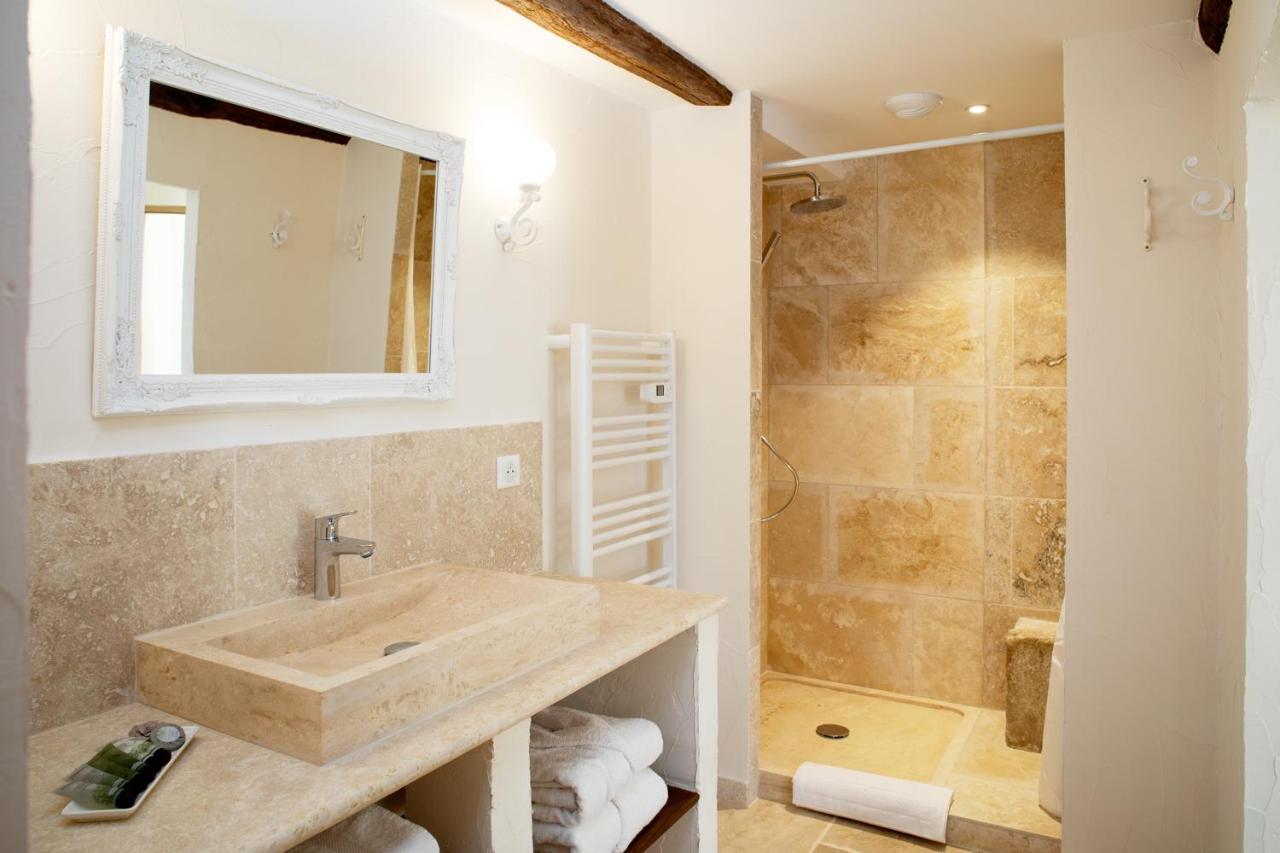 L'Hote Antique - Maison D'Hote- 4 Suites Avec Cuisine Pichanges المظهر الخارجي الصورة