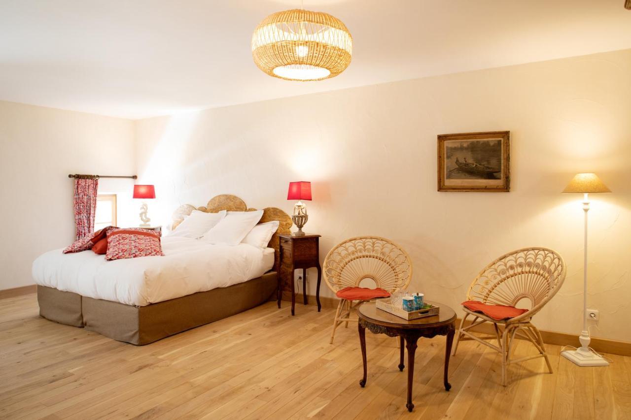 L'Hote Antique - Maison D'Hote- 4 Suites Avec Cuisine Pichanges المظهر الخارجي الصورة