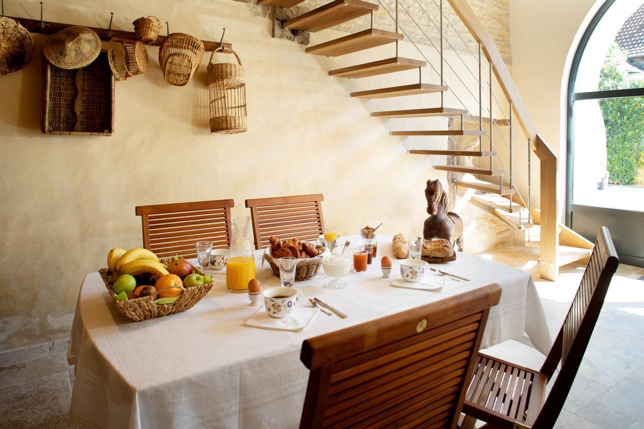 L'Hote Antique - Maison D'Hote- 4 Suites Avec Cuisine Pichanges المظهر الخارجي الصورة